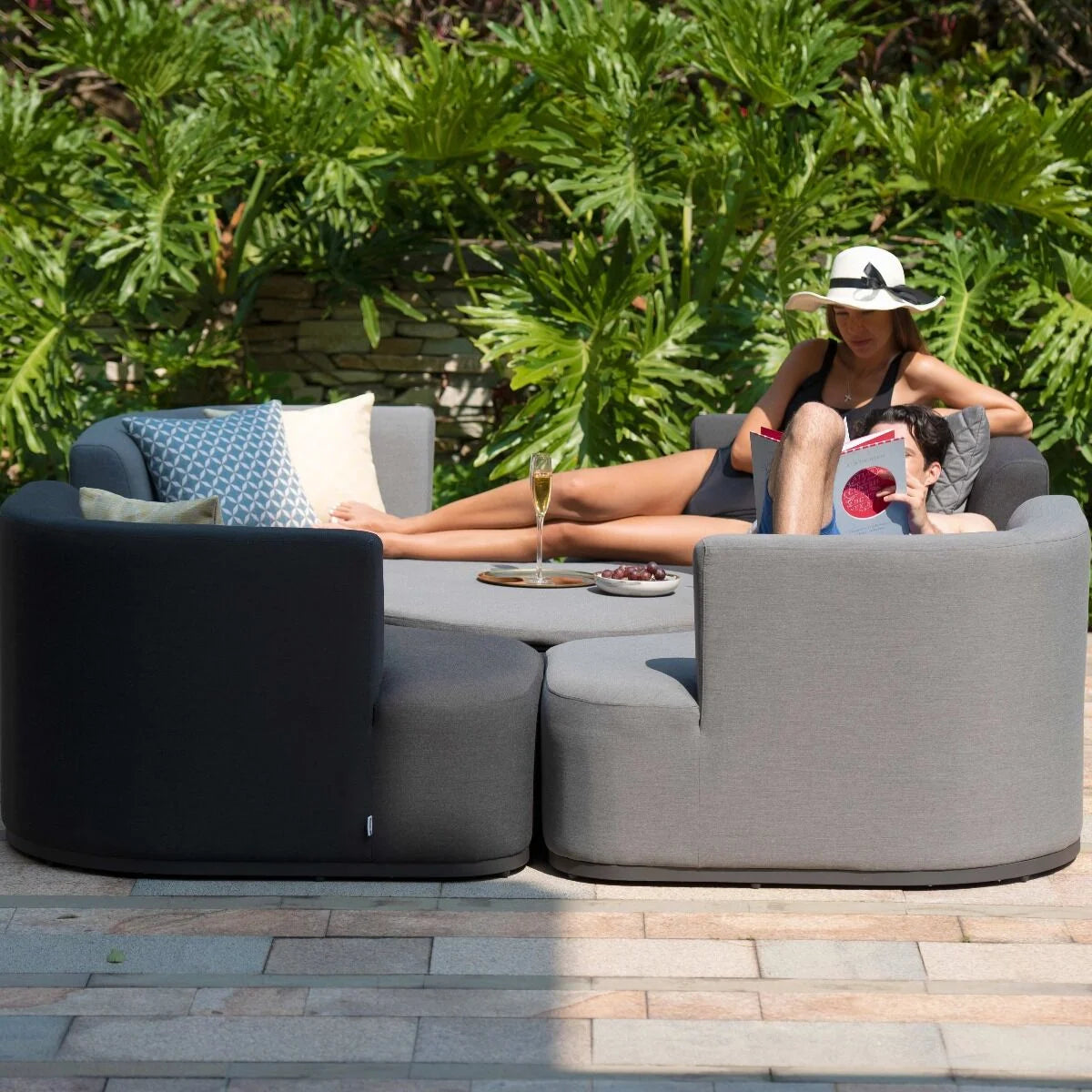 Maze - Outdoor Fabric Snug Lifestyle Suite with Rising Table - Flanelle & Charcoal - Blythe Living