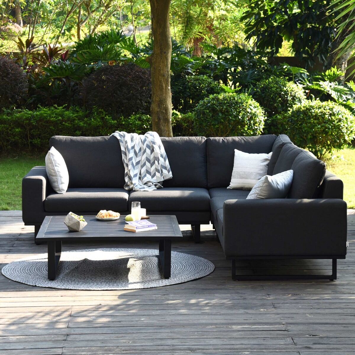 Maze - Outdoor Fabric Ethos Corner Group - Charcoal With Square Coffee Table