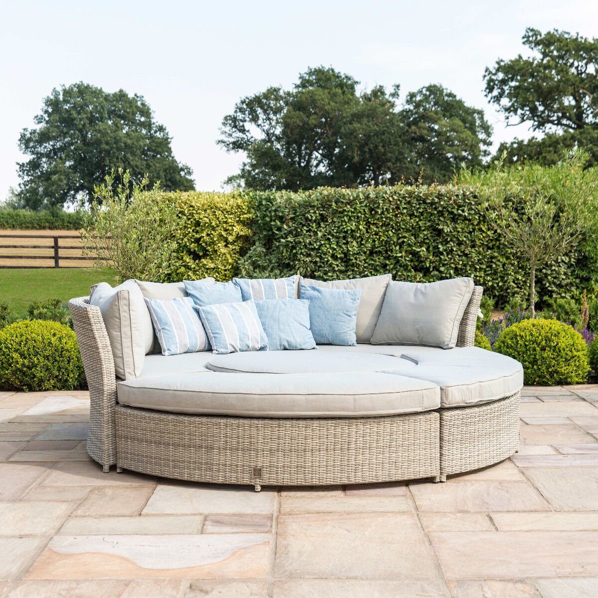 Maze - Oxford Rattan Lifestyle Suite with Rising Table - Blythe Living