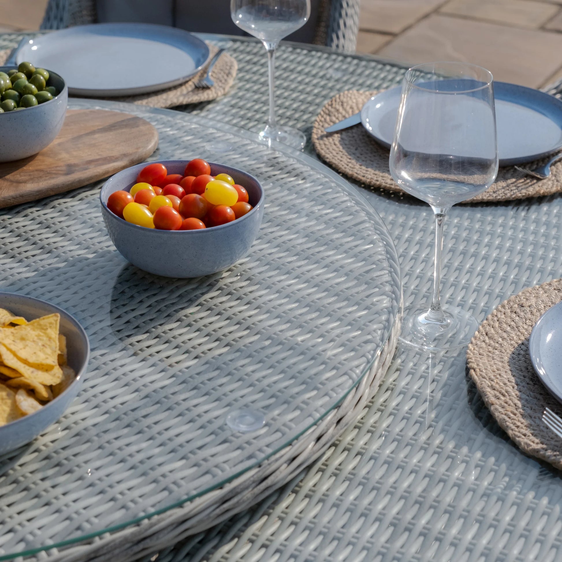 Maze - Oxford 8 Seat Round Dining Set with Heritage Dining Chairs & Woven Lazy Susan - Blythe Living