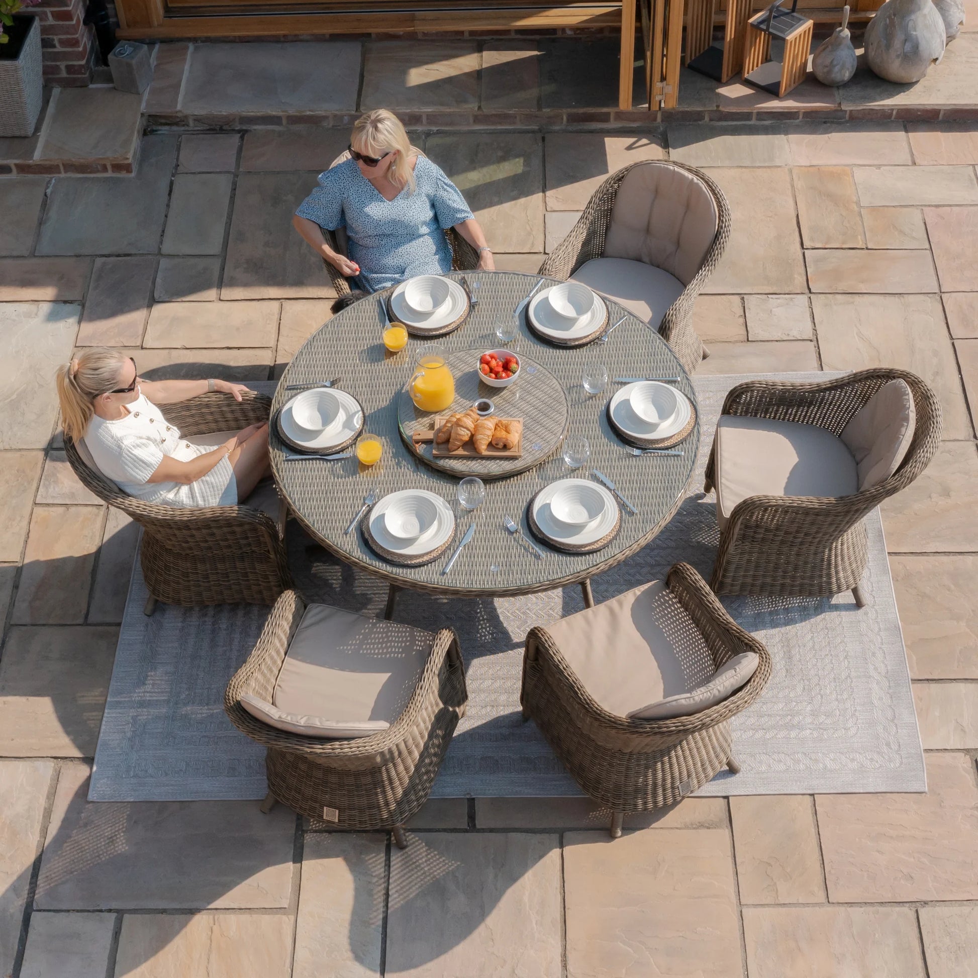 Maze - Winchester 6 Seat Round Dining Set with Heritage Dining Chairs & Woven Lazy Susan - Blythe Living