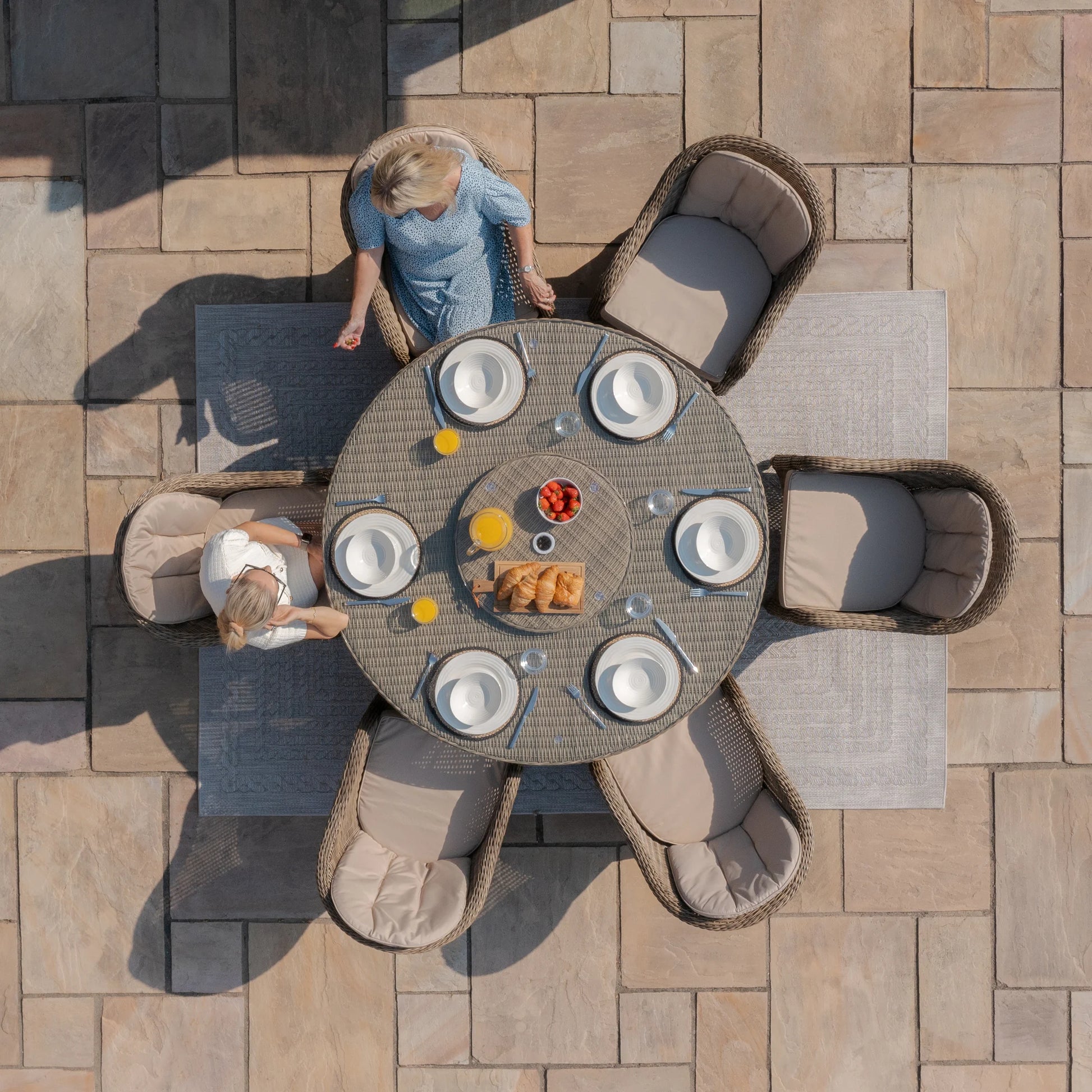Maze - Winchester 6 Seat Round Dining Set with Heritage Dining Chairs & Woven Lazy Susan - Blythe Living