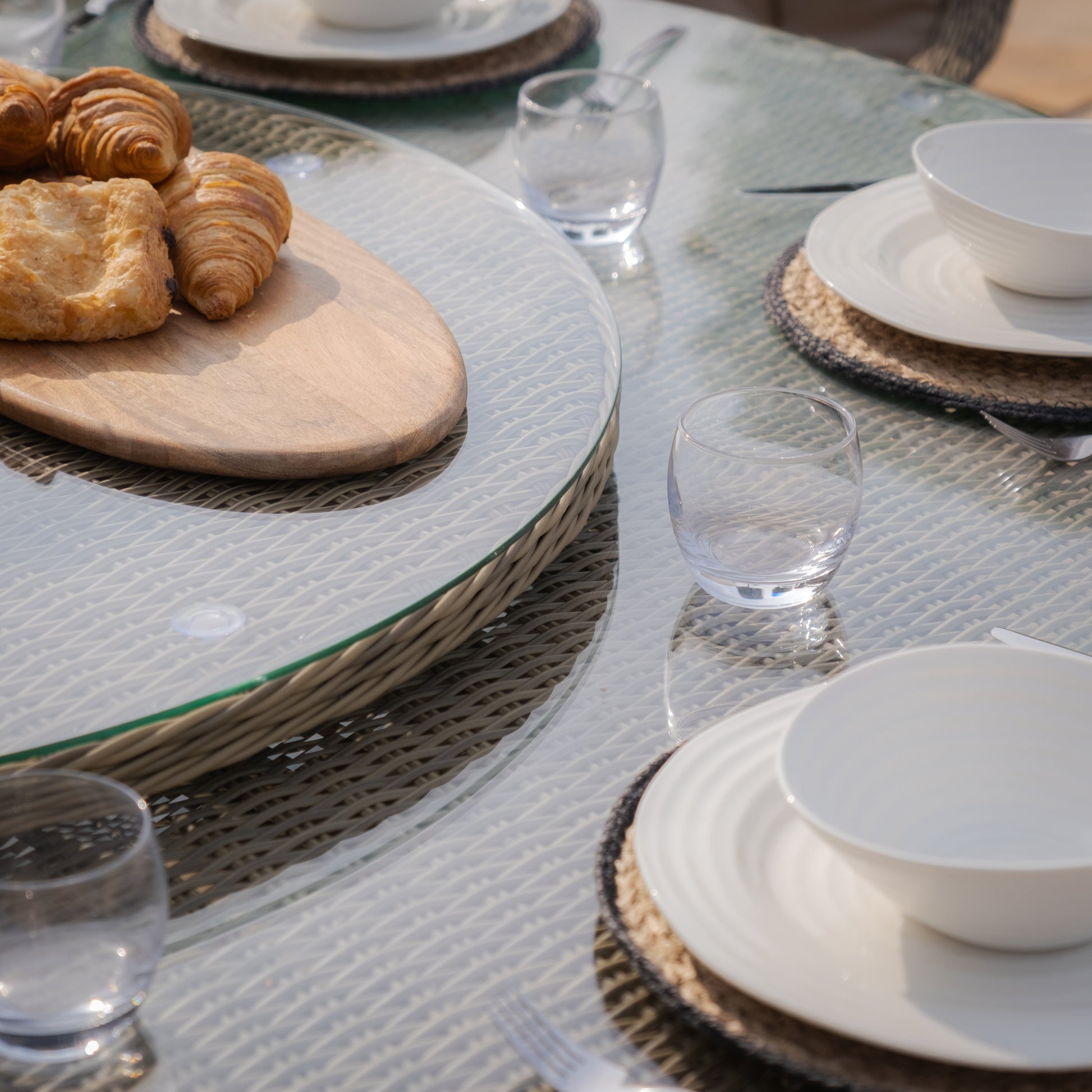Maze - Winchester 8 Seat Round Dining Set with Heritage Dining Chairs & Woven Lazy Susan - Blythe Living