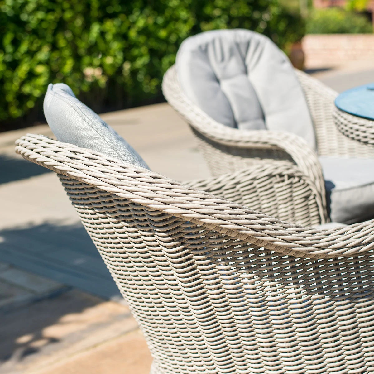 Maze - Oxford Heritage 4 Seat Round Rattan Dining Set - Blythe Living