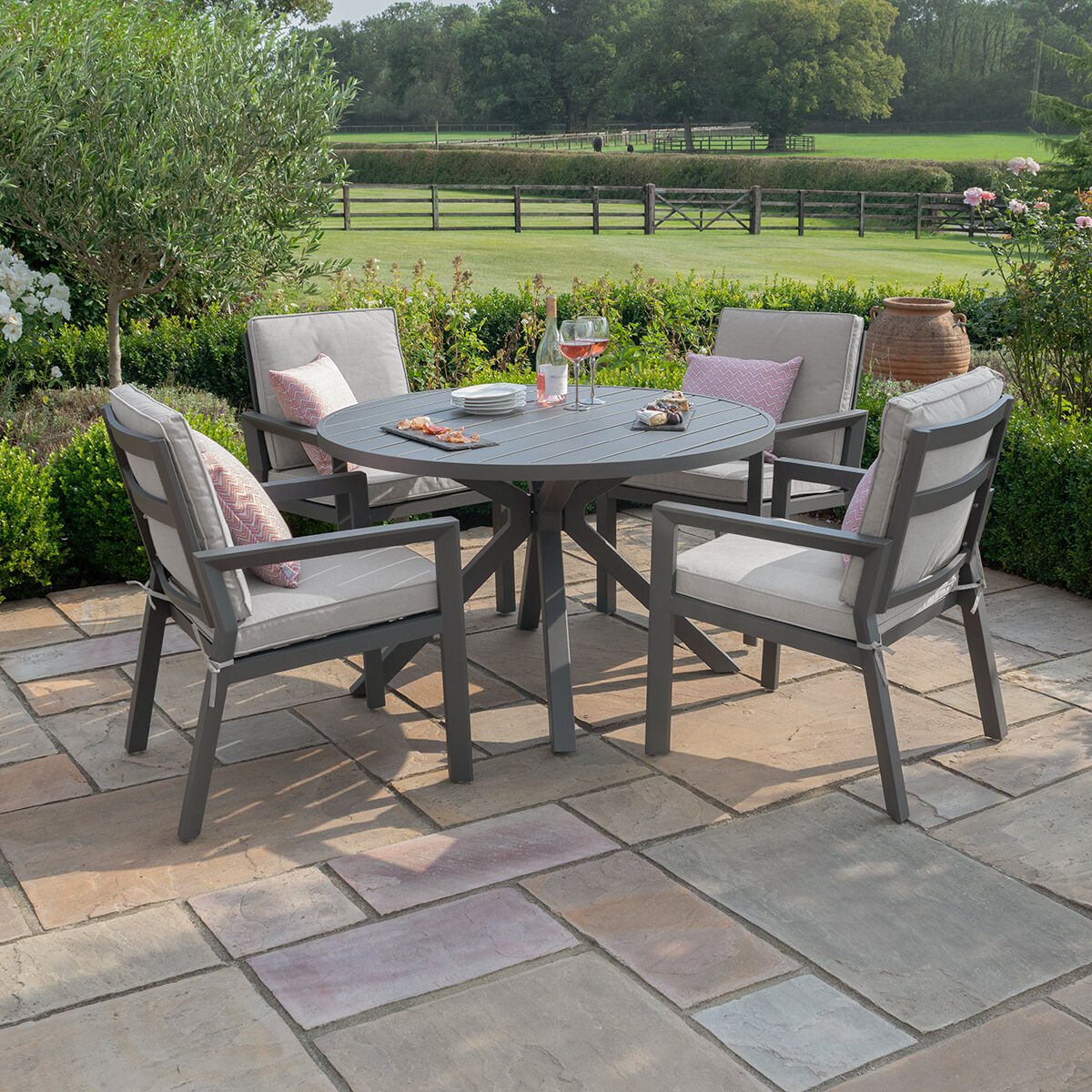 Maze - New York 4 Seat Round Aluminium Dining Set - Dove Grey - Blythe Living