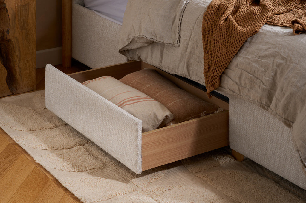Best Quality Arabella upholstered bed online