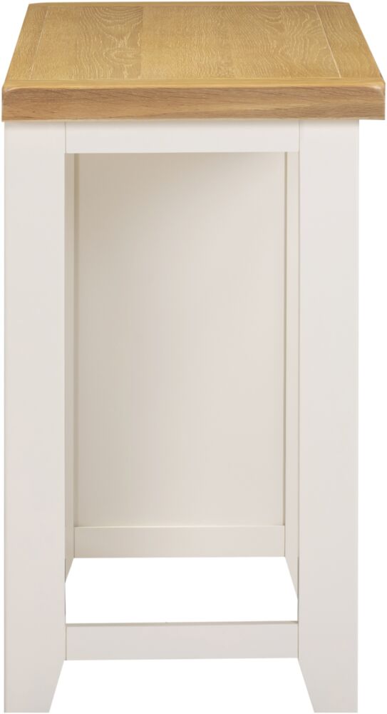 Discover classic Windsor dressing table design