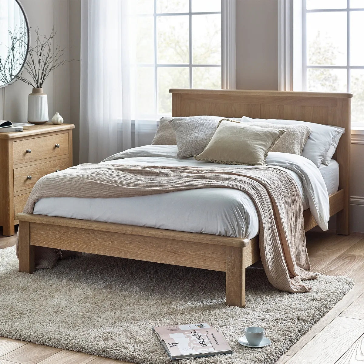 Memphis Limed Oak Bed