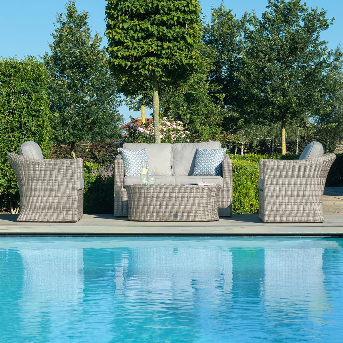 Maze - Oxford 2 Seat Rattan Sofa Set