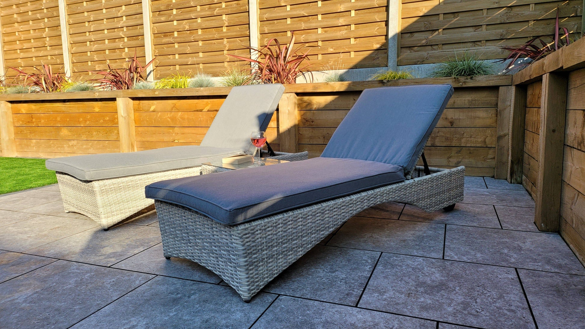 Meghan Sun Lounger 