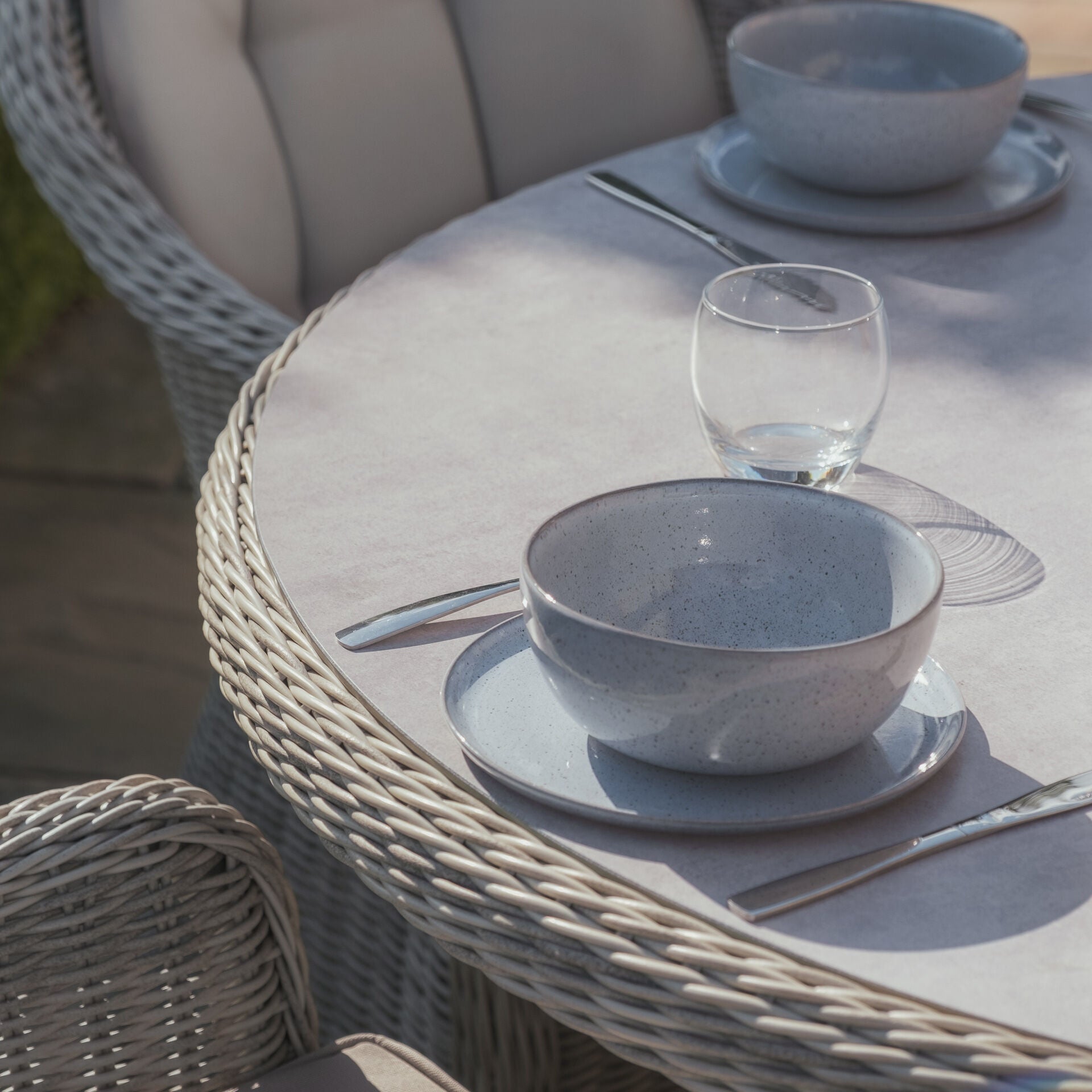 Order Oxford dining set with high back heritage chairs

