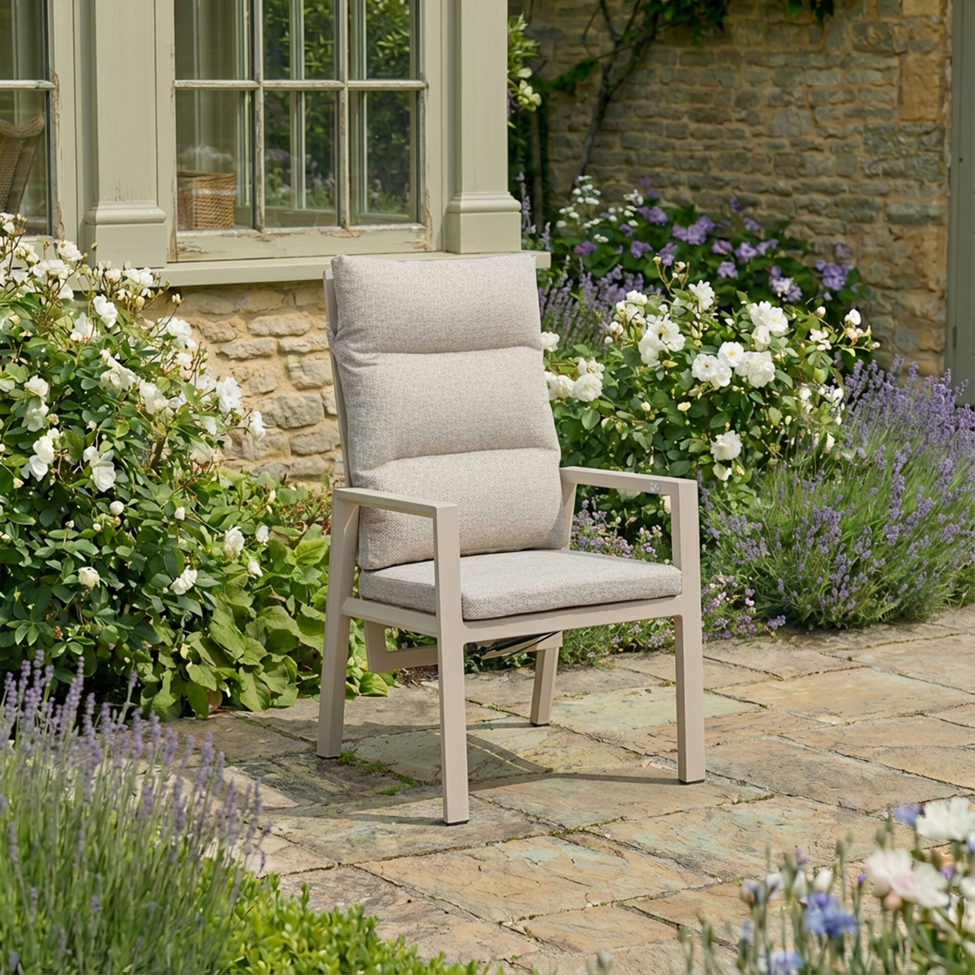 Order Valencia dining set with 5 year manufacturer warranty
