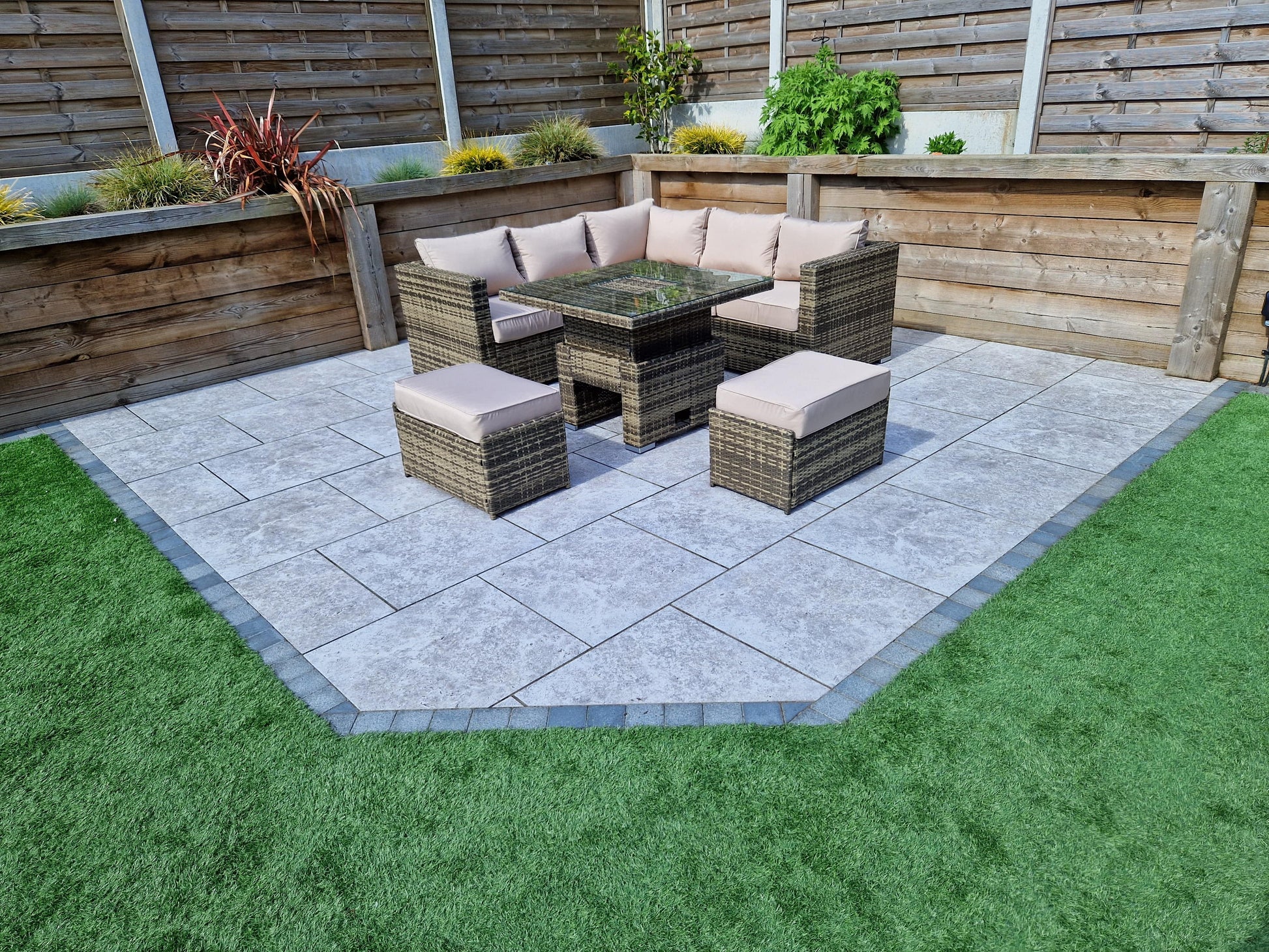 Top Quality Georgia Corner Hi/Low Dining Set Nature/Brown With Ice Bucket