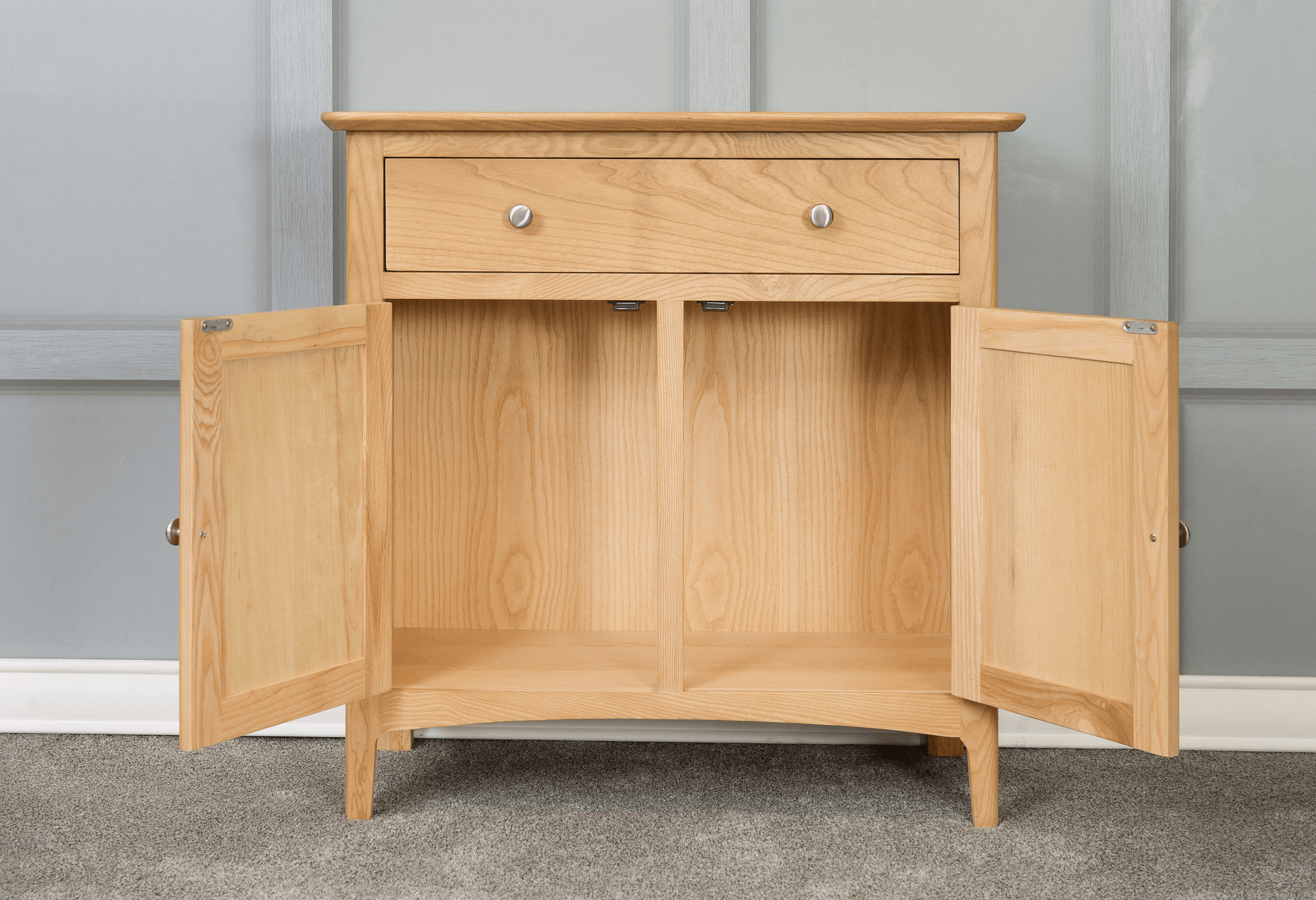 Top Quality Hudson Small Sideboard