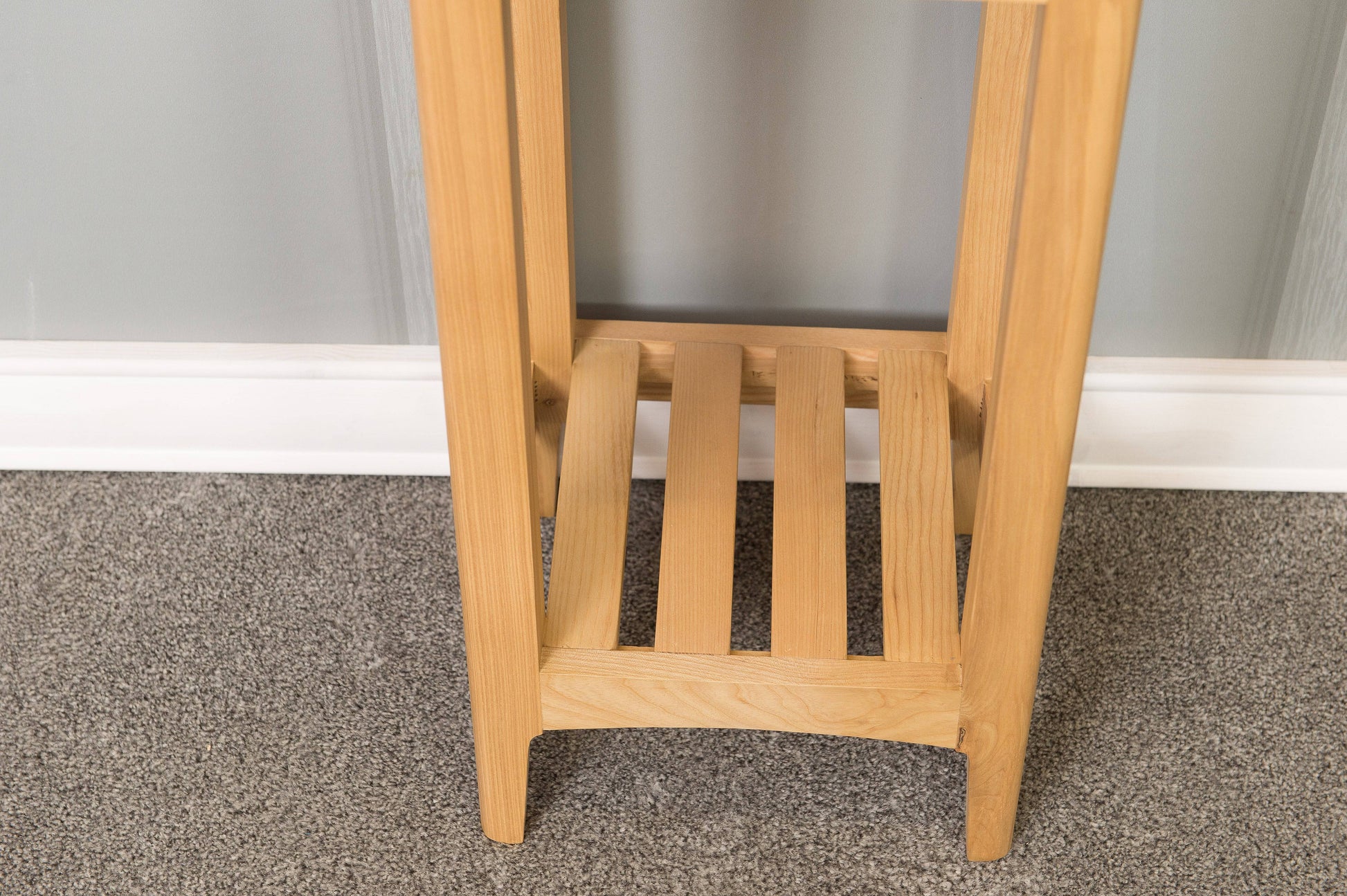 Top Quality Hudson Telephone Table