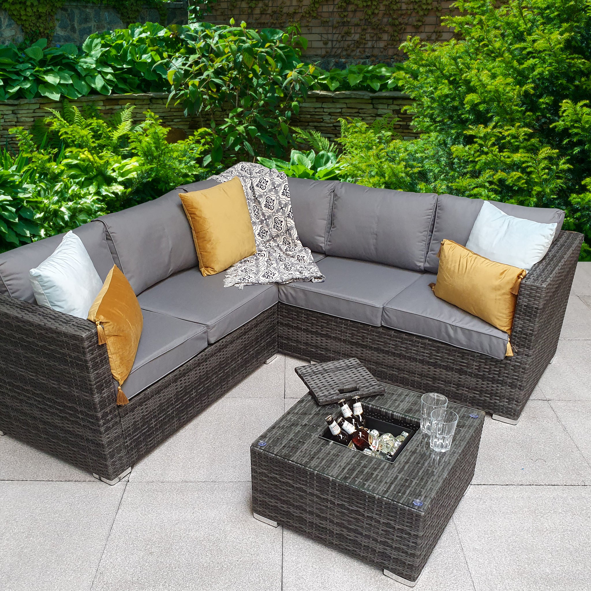 Georgia Corner Sofa with Ice Bucket Grey