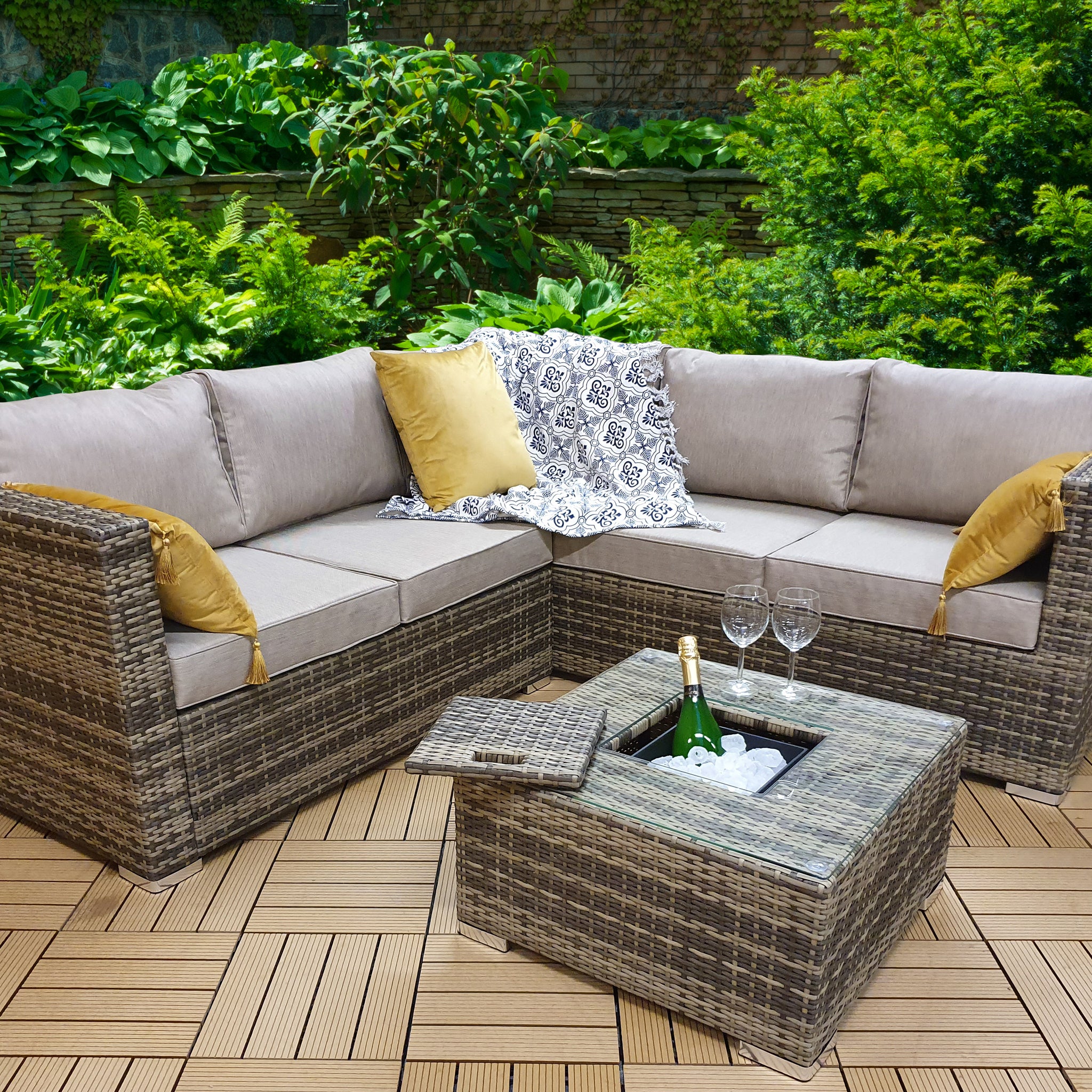 Georgia Corner Sofa with Ice Bucket Mixed Brown