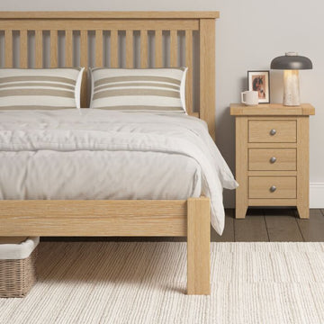 WINDSOR 5' LOW END BED - NATURAL OAK